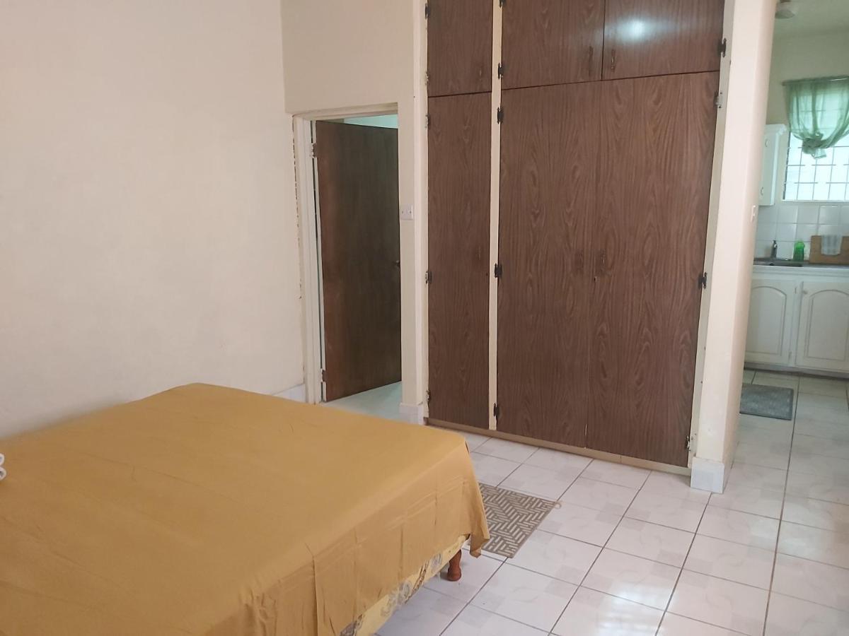Ocean View Apartments Bridgetown Exterior foto