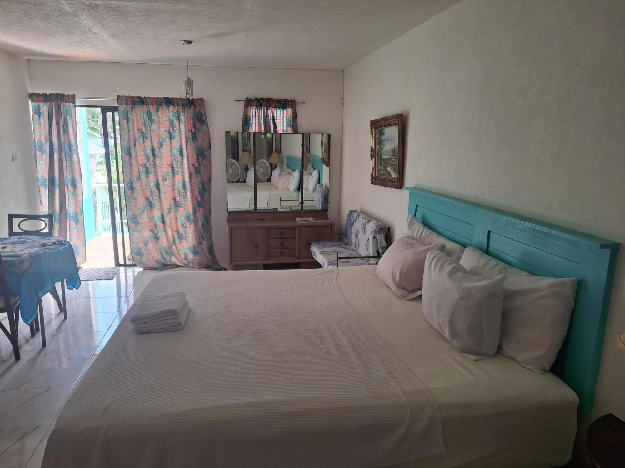 Ocean View Apartments Bridgetown Exterior foto